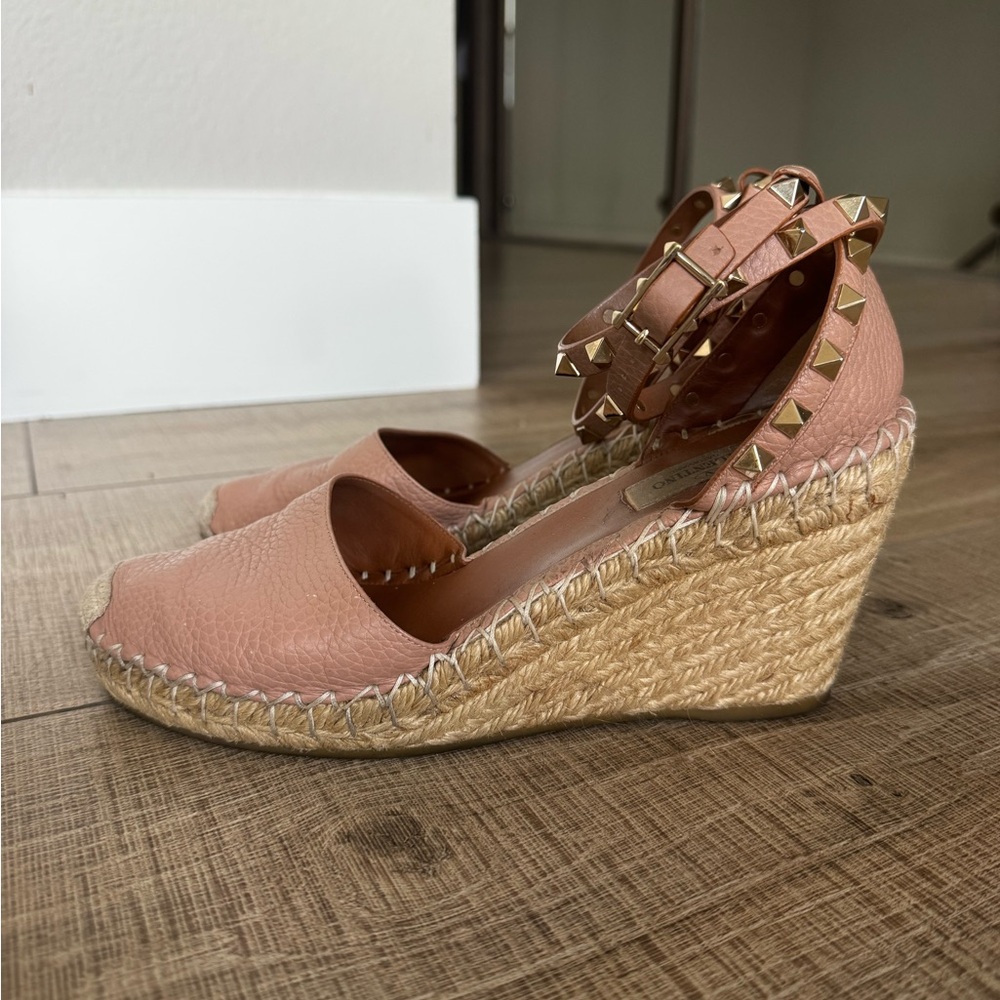 Valentino Garavani Rockstud Wedge Espadrilles - Picture 4 of 9